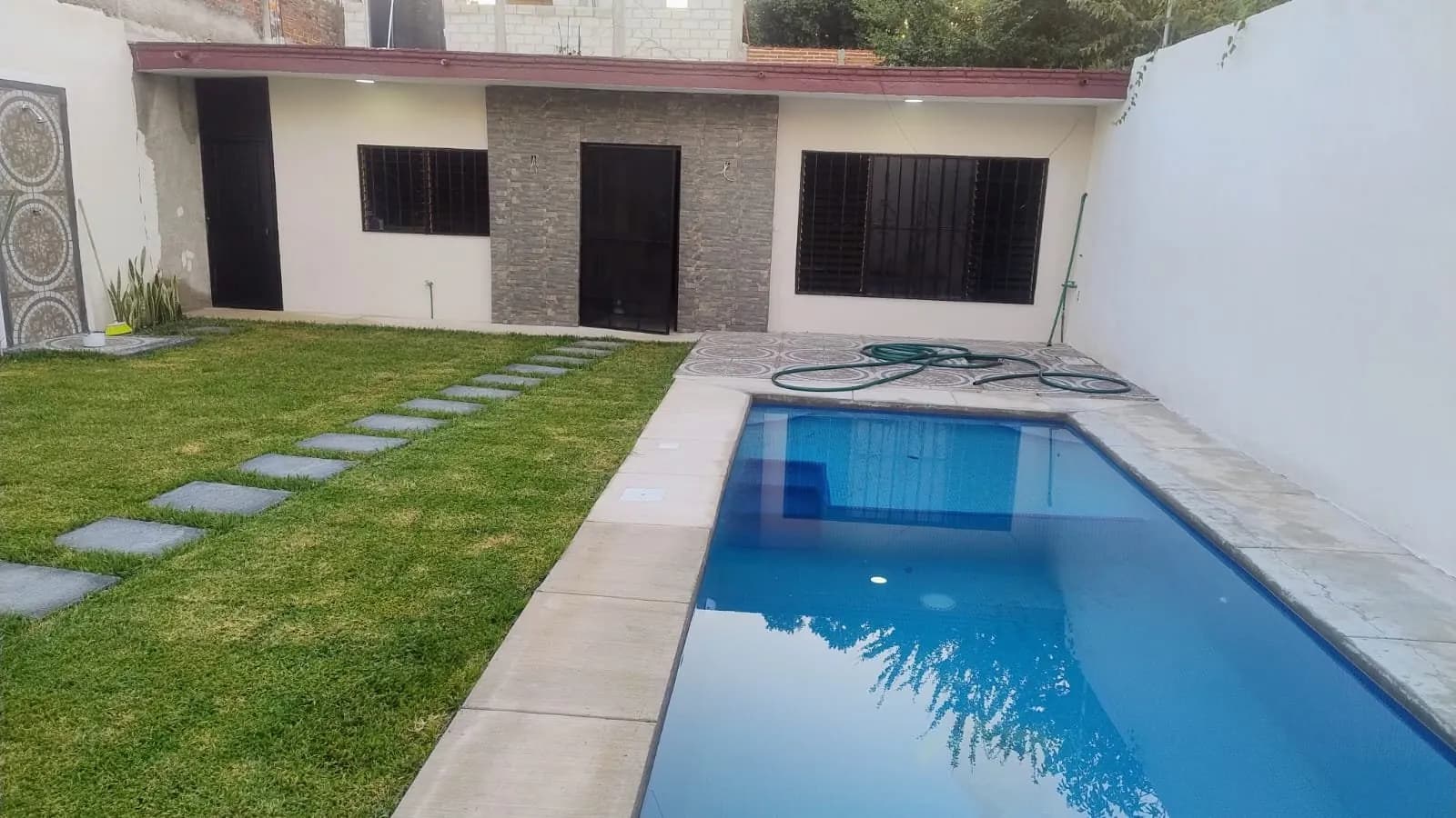 House for sale in El Zarco, Yautepec — photo 1 of 3
